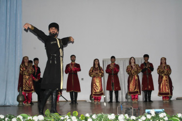 Balakəndə folklor qrupların konsert proqramı təşkil olunub.