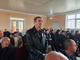Balakən Rayon İcra Hakimiyyətinin başçısı Natiq Ağayev  Püştətala kəndində sakinlərlə görüşüb
