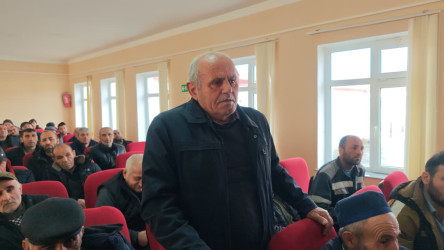 Balakən Rayon İcra Hakimiyyətinin başçısı Natiq Ağayev İtitala kəndində sakinlərlə görüşüb