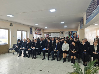 Balakən Rayon İcra Hakimiyyətinin başçısı Natiq Ağayev Qabaqçöl qəsəbəsində sakinlərlə görüşüb