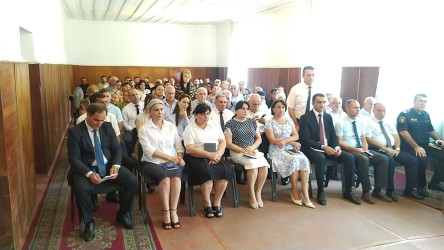 Balakən Rayon İcra Hakimiyyətinin başçısı İslam Rzayev  Qullar kəndində sakinlərlə görüşüb