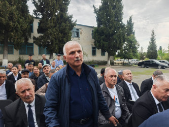 Balakən Rayon İcra Hakimiyyətinin başçısı Natiq Ağayev Tülü kəndində sakinlərlə görüşüb
