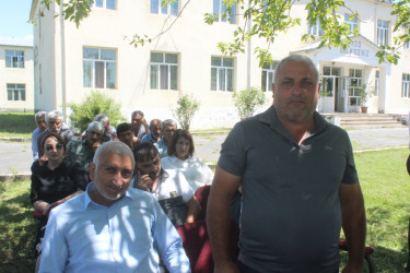 Balakən Rayon İcra Hakimiyyətinin başçısı İslam Rzayev  Hənifə kəndində sakinlərlə görüşüb