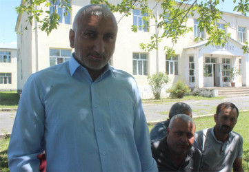 Balakən Rayon İcra Hakimiyyətinin başçısı İslam Rzayev  Hənifə kəndində sakinlərlə görüşüb