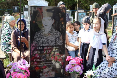 Vətən müharibəsi şəhidi Ömər Qurdayevin əziz xatirəsi ehtiramla yad edilib