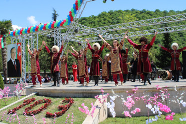 Balakəndə Ümummilli Lider Heydər Əliyevin anadan  olmasının 103-cü ildönümü qeyd edilib