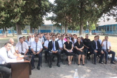 Balakən Rayon İcra Hakimiyyətinin başçısı İslam Rzayev  Qazma kəndində sakinlərlə görüşüb