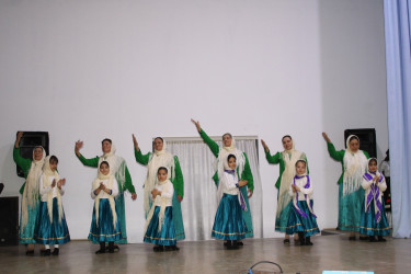 Balakəndə folklor qrupların konsert proqramı təşkil olunub.