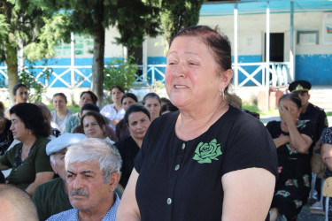 Balakən Rayon İcra Hakimiyyətinin başçısı Natiq Ağayev Şambulbinə kəndində sakinlərlə görüşüb