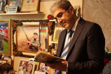 Balakən Rayon İcra Hakimiyyətinin başçısı Natiq Ağayev Vətən müharibəsi şəhidi Cavid Yüzbaşiyevin ailəsini ziyarət edib