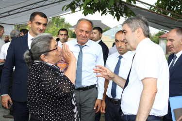 Balakən Rayon İcra Hakimiyyətinin başçısı Natiq Ağayev Qarahacılı kəndində sakinlərlə görüşüb