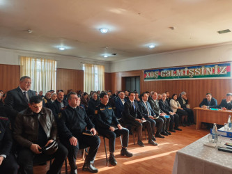 Balakən Rayon İcra Hakimiyyətinin başçısı Natiq Ağayev Hənifə kəndində sakinlərin müraciətlərini dinləyib