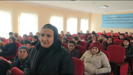 Balakən Rayon İcra Hakimiyyətinin başçısı Natiq Ağayev İtitala kəndində sakinlərlə görüşüb