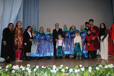 Balakəndə folklor qrupların konsert proqramı təşkil olunub.