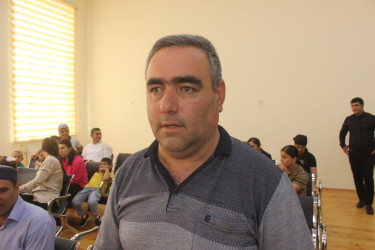 Balakən Rayon İcra Hakimiyyətinin başçısı İslam Rzayev  Yeni Şərif kəndində sakinlərlə görüşüb