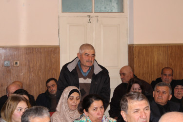 Balakən Rayon İcra Hakimiyyətinin başçısı Natiq Ağayev Qazma kəndində sakinlərlə görüşüb