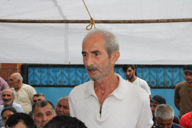 Balakən Rayon İcra Hakimiyyətinin başçısı Natiq Ağayev Qarahacılı kəndində sakinlərlə görüşüb