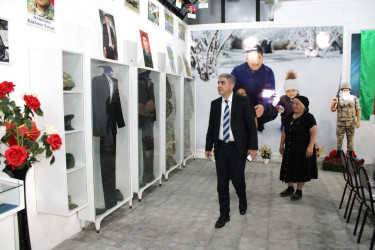 Balakən Rayon İcra Hakimiyyətinin başçısı Natiq Ağayev Şəhid qızını doğum günü münasibətilə təbrik edib