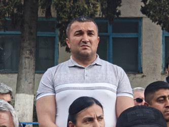 Balakən Rayon İcra Hakimiyyətinin başçısı Natiq Ağayev Tülü kəndində sakinlərlə görüşüb