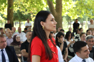 Əl işləri hazırlayan və kiçik ailə biznesi ilə məşğul olan şəxslərlə görüş keçirilib