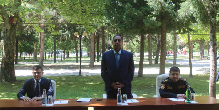 Rayon icra hakimiyyətinin başçısı İslam Rzayev  Balakən şəhər sakinləri ilə görüşüb