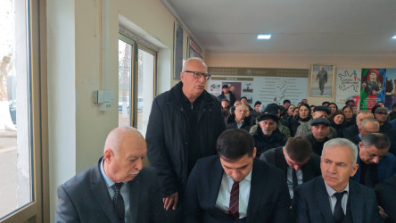 Balakən Rayon İcra Hakimiyyətinin başçısı Natiq Ağayev Qabaqçöl qəsəbəsində sakinlərlə görüşüb
