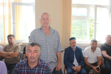 Balakən Rayon İcra Hakimiyyətinin başçısı İslam Rzayev  Meşəşambul kəndində sakinlərlə görüşüb